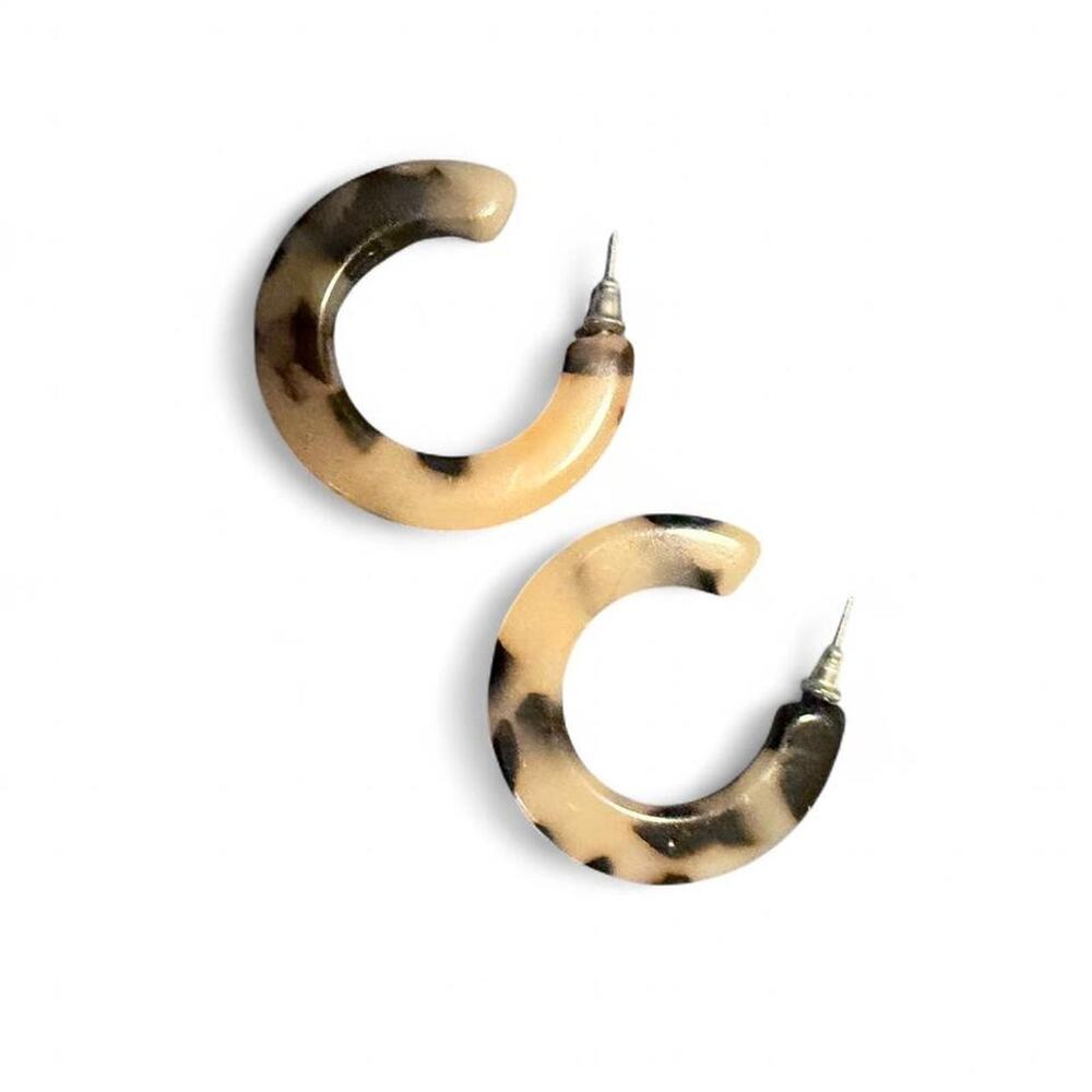 Machete Kate Hoops Tortoise Lucite Earrings Rachel Zoe Box of Style Italy